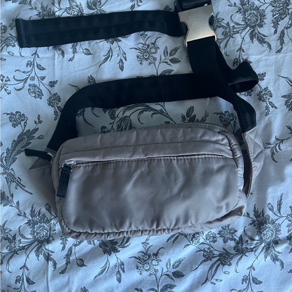 Fanny/belt bag - Picture 2 of 9